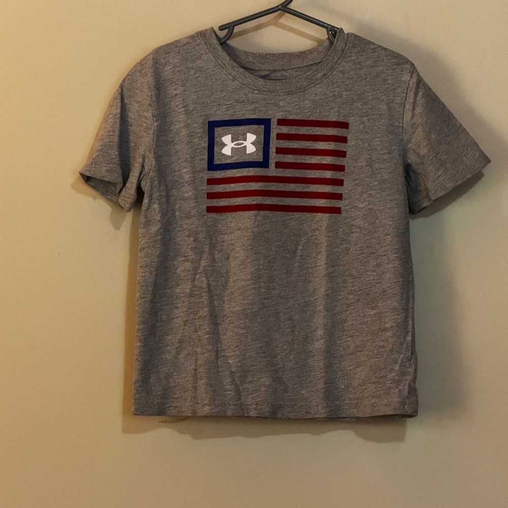 Under Armour Gray T-Shirt with Flag Design
